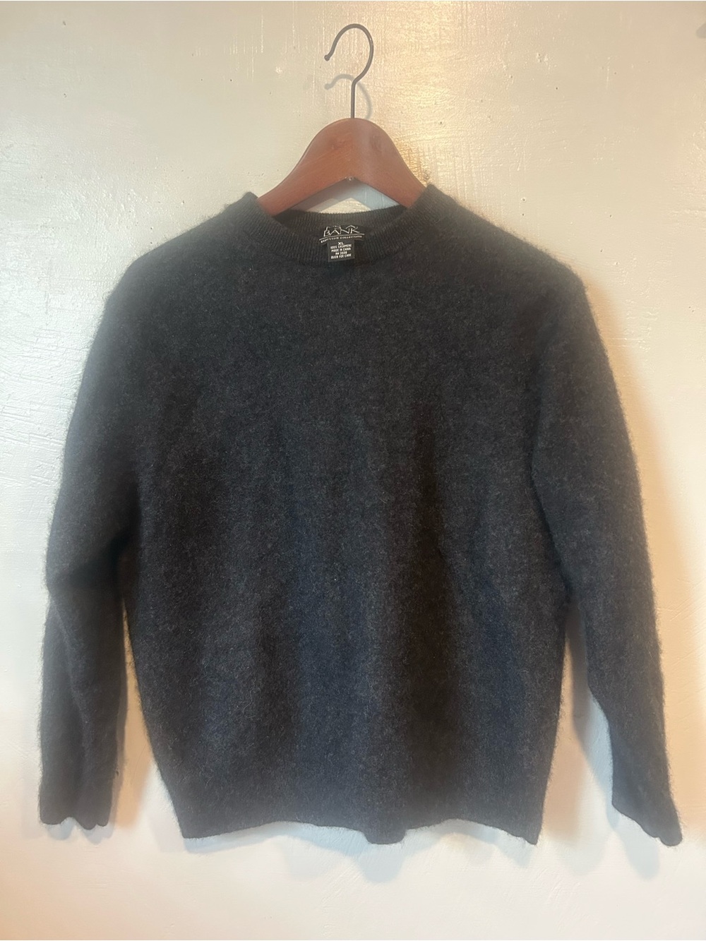 Jos. A. Bank Men's Dark Charcoal Crewneck Sweater 100% Cashmere